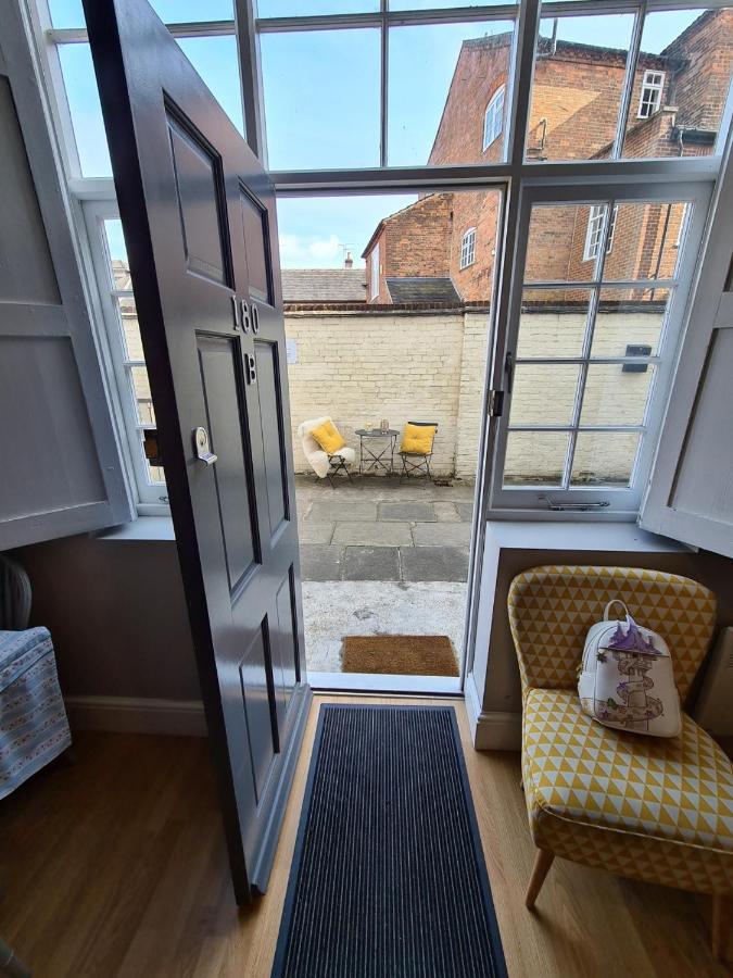Coopers, Ground Floor Apartment With 2 Bedrooms And 2 Bathrooms Within A Georgian Listed Building Burton-upon-Trent Εξωτερικό φωτογραφία