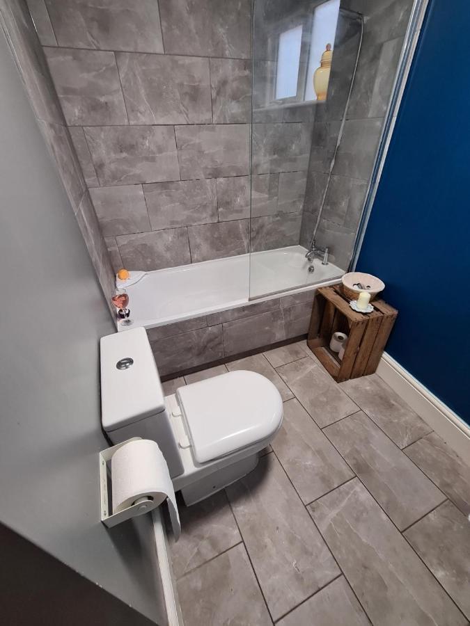 Coopers, Ground Floor Apartment With 2 Bedrooms And 2 Bathrooms Within A Georgian Listed Building Burton-upon-Trent Εξωτερικό φωτογραφία