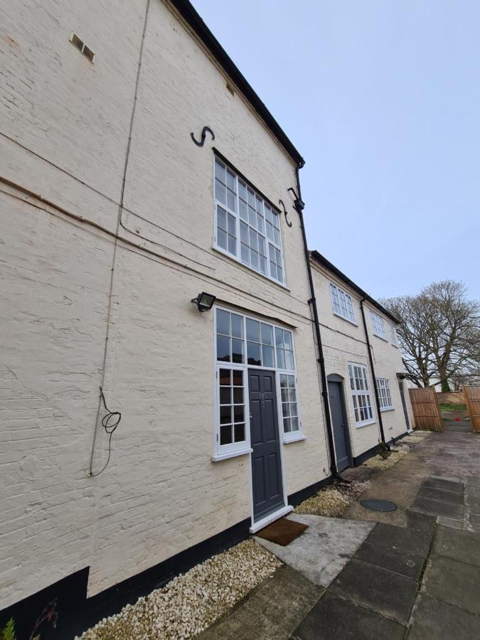 Coopers, Ground Floor Apartment With 2 Bedrooms And 2 Bathrooms Within A Georgian Listed Building Burton-upon-Trent Εξωτερικό φωτογραφία