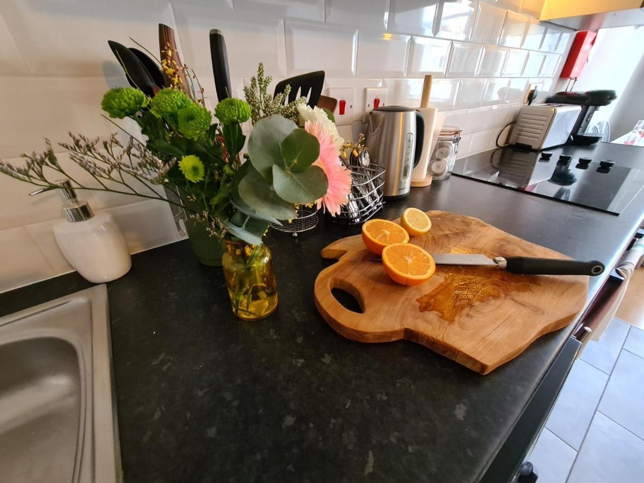 Coopers, Ground Floor Apartment With 2 Bedrooms And 2 Bathrooms Within A Georgian Listed Building Burton-upon-Trent Εξωτερικό φωτογραφία
